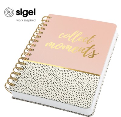 -Jolie Spiral-Notizbuch Sweet Dots im Format ca. A5 mit 240 Seiten, alle Blätter perforiert. Der stabile Hardcover-Einband garantiert Stabilität beim Schreiben und Zeichnen.